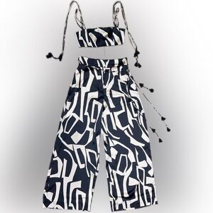 NWOT House of Harlow 1960 2 piece silk black and white set